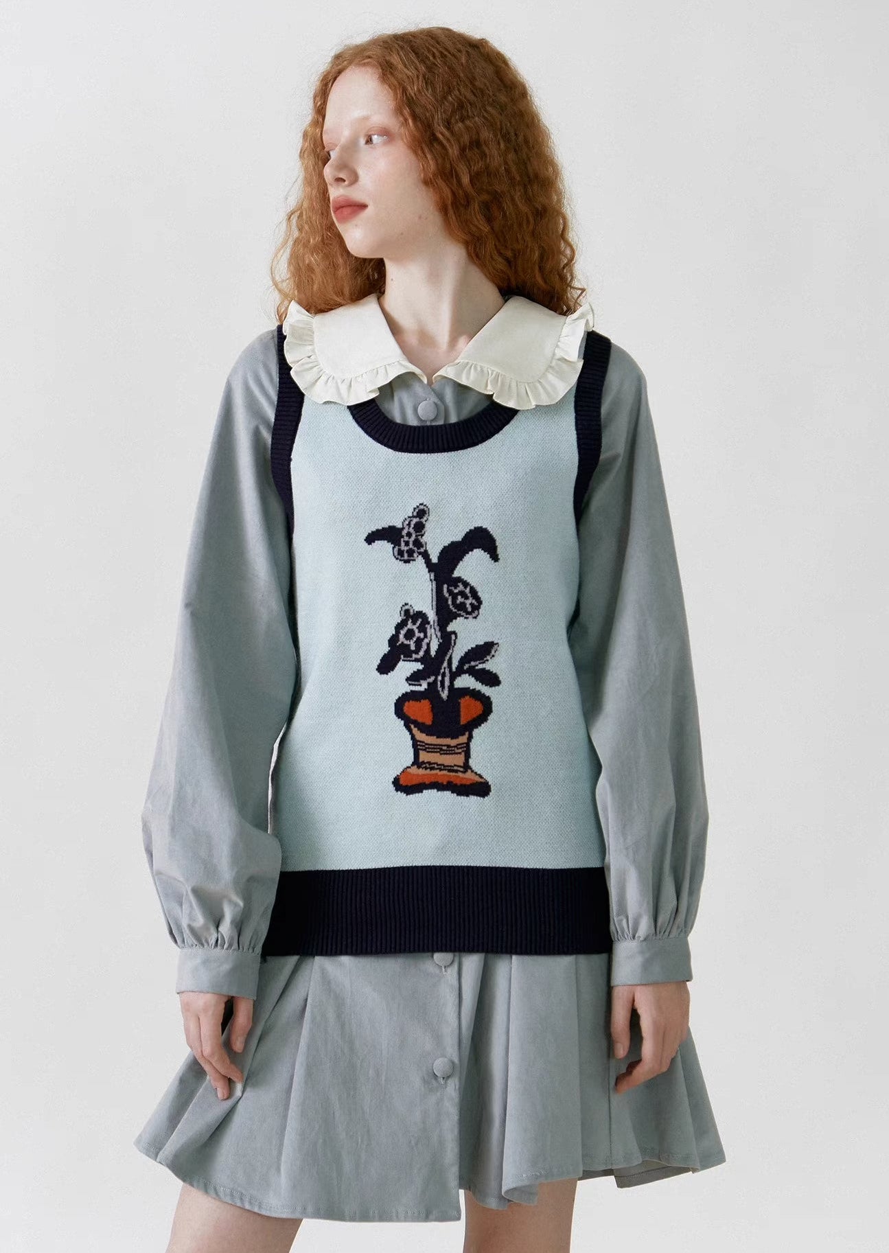 base light blue potted plant embroidery vest
