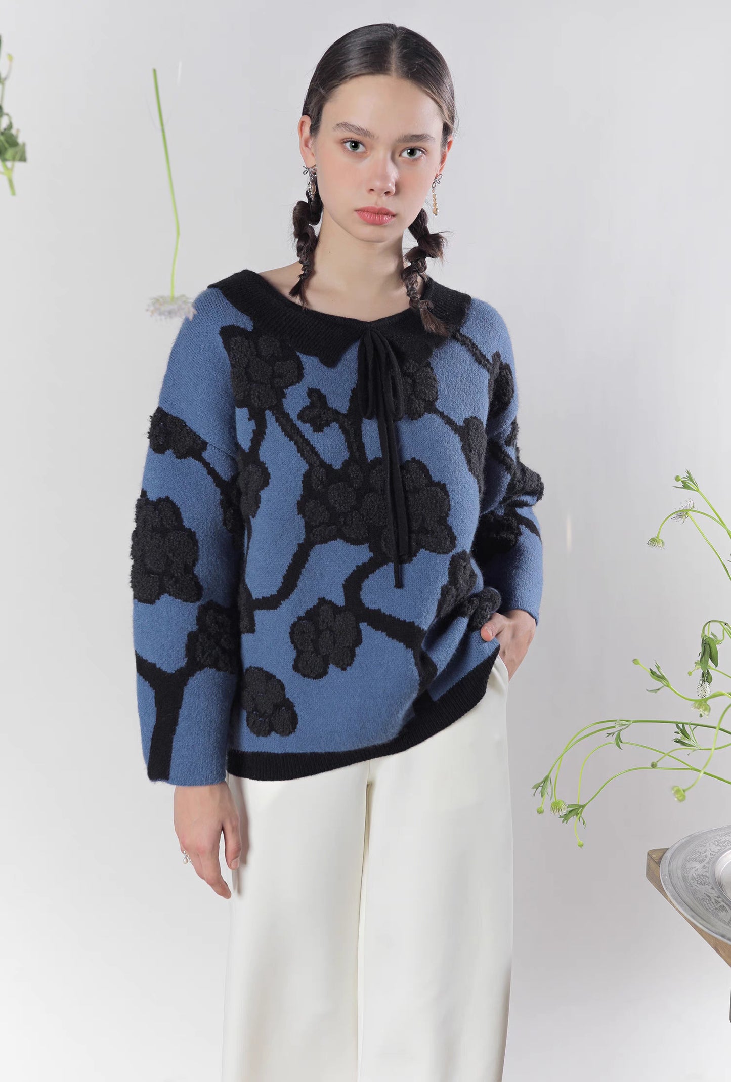 blue and black floral lace loose knitted sweater