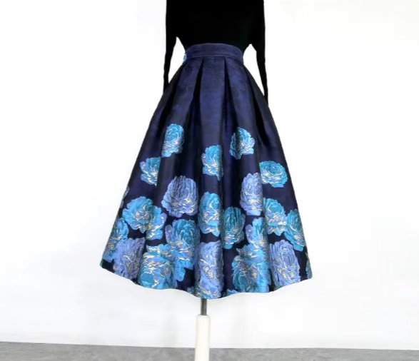 elegant embroidered high-waisted mid-length skirt