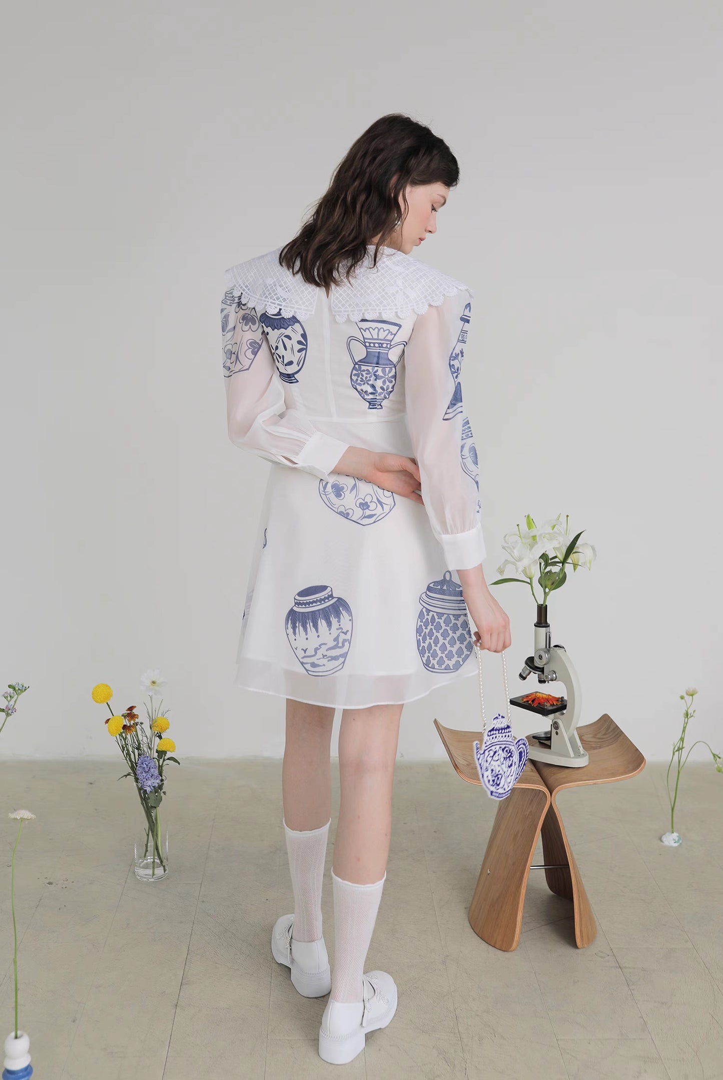 blue and white porcelain embroidered large lapel long-sleeved dress 