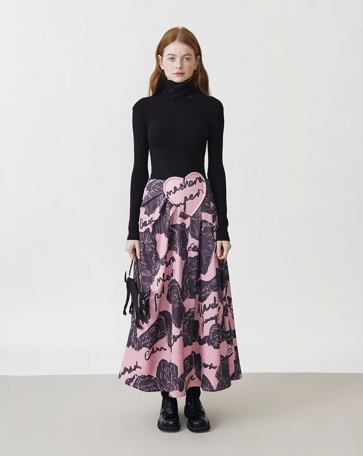 pink and ink portrait heart-shaped pleated long skirt