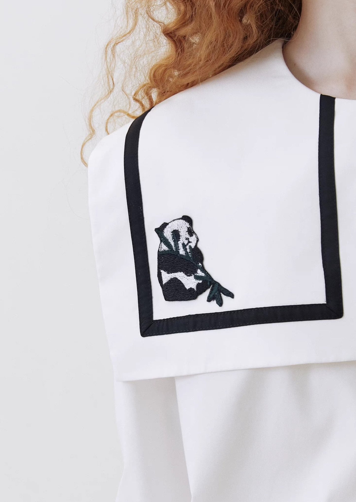 panda embroidered navy collar white shirt 
