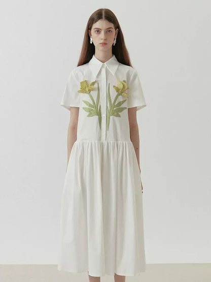 handmade floral white short-sleeved dress 