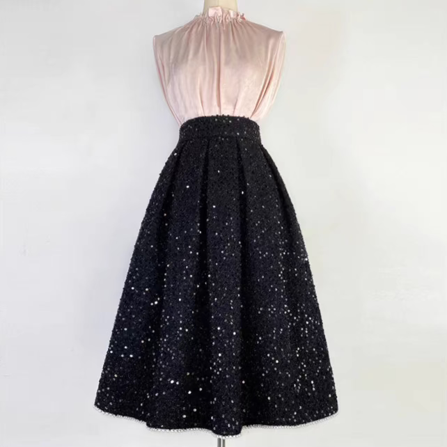 Hepburn style black skirt