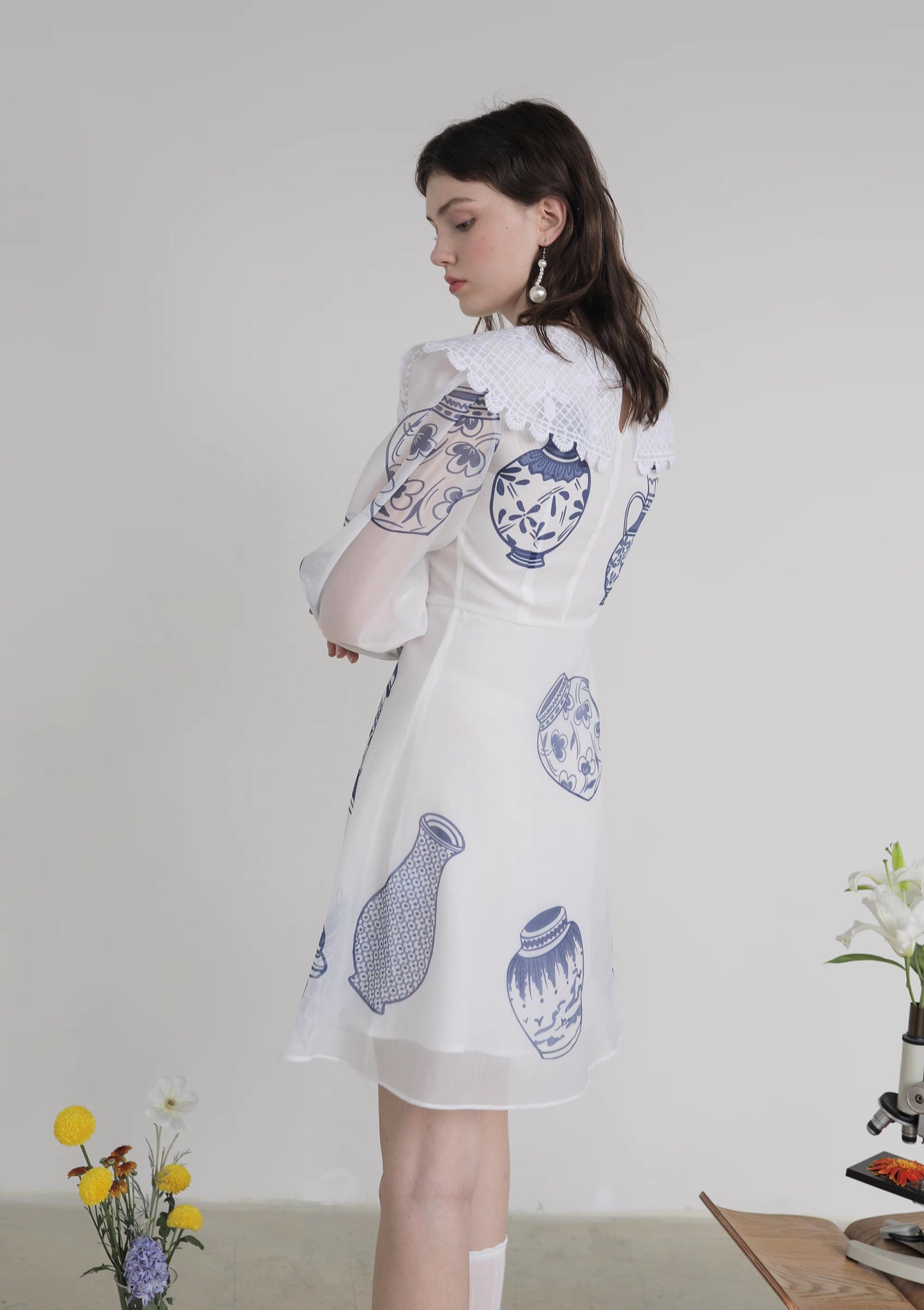 blue and white porcelain embroidered large lapel long-sleeved dress 