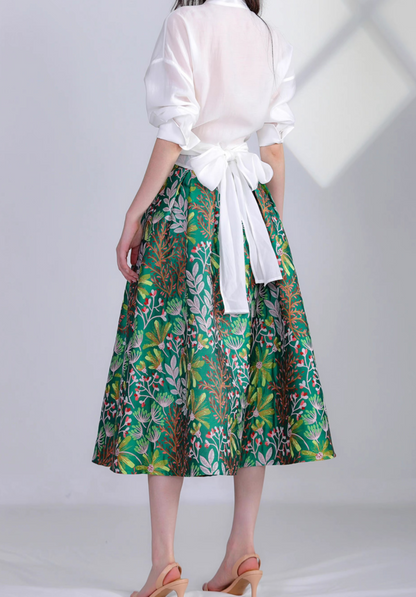 green embroidered fresh and elegant skirt