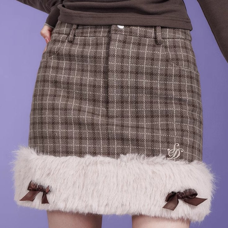 Brown plaid low edge skirt