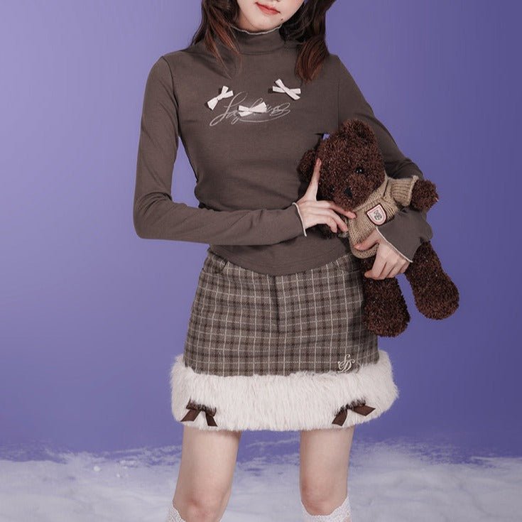 Brown plaid low edge skirt