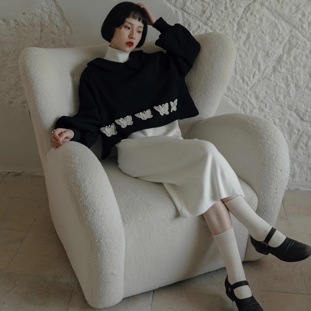 Butterfly Girl Doll Collar Sweatshirt Loose Skirt