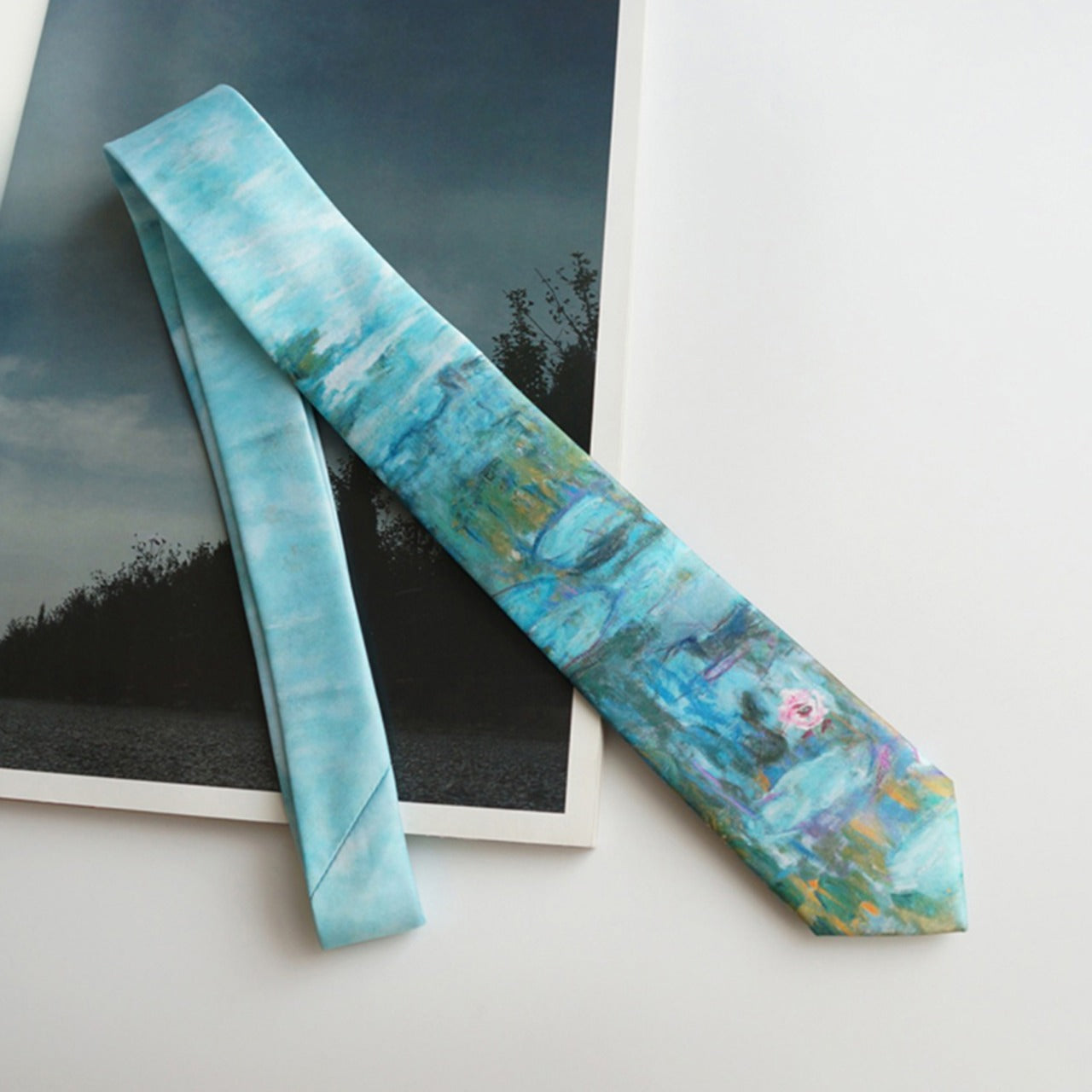 "Water lily" tie 