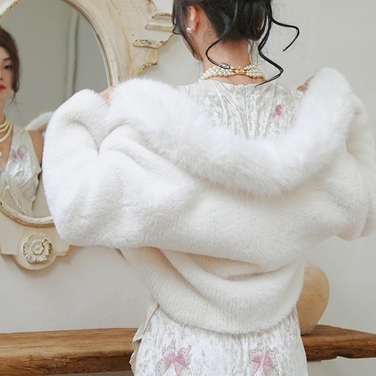 純白の王妃のファージャケット