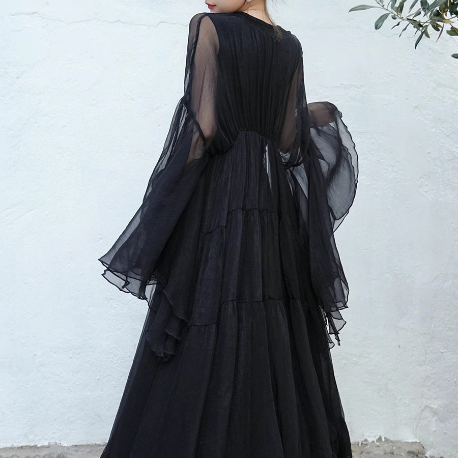 漆黒のお嬢様のロングカーディガン