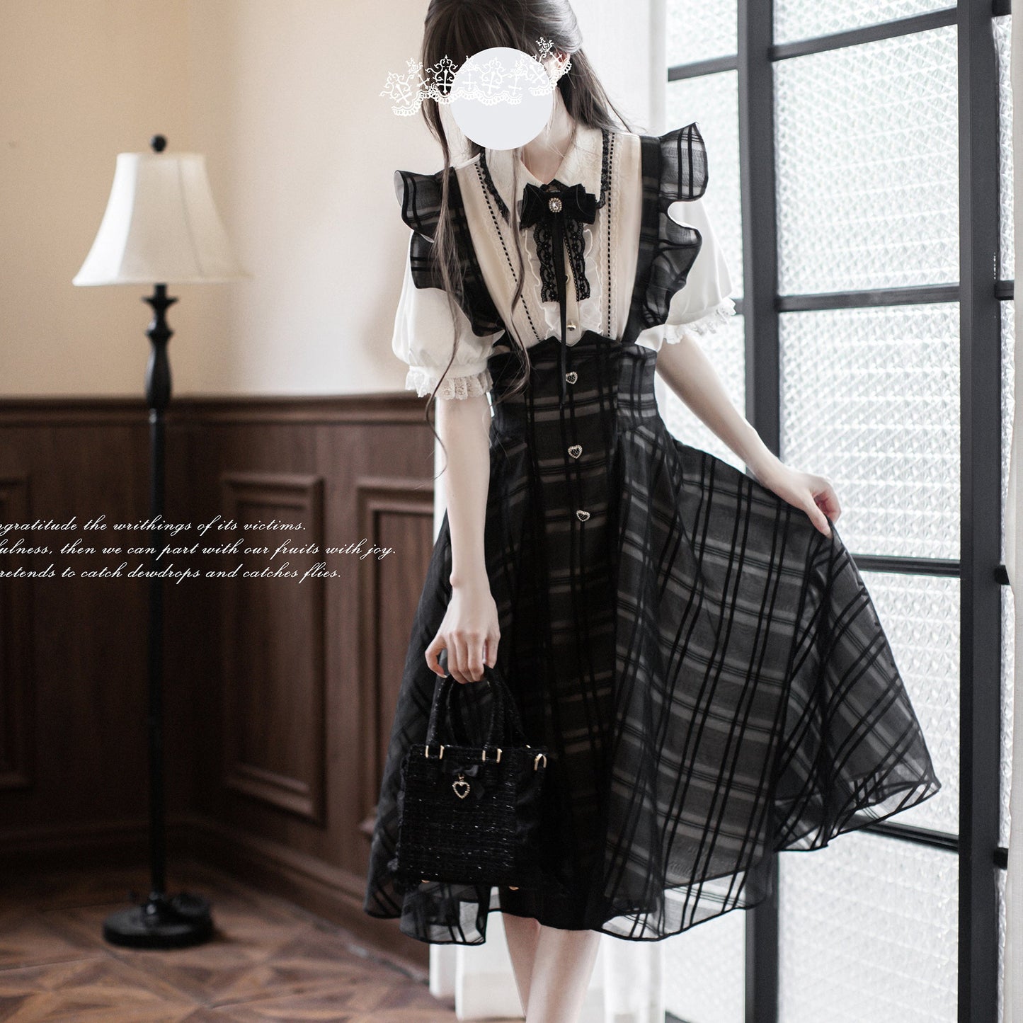 黒墨格子柄のジャンパースカートとブラウス - ロング丈