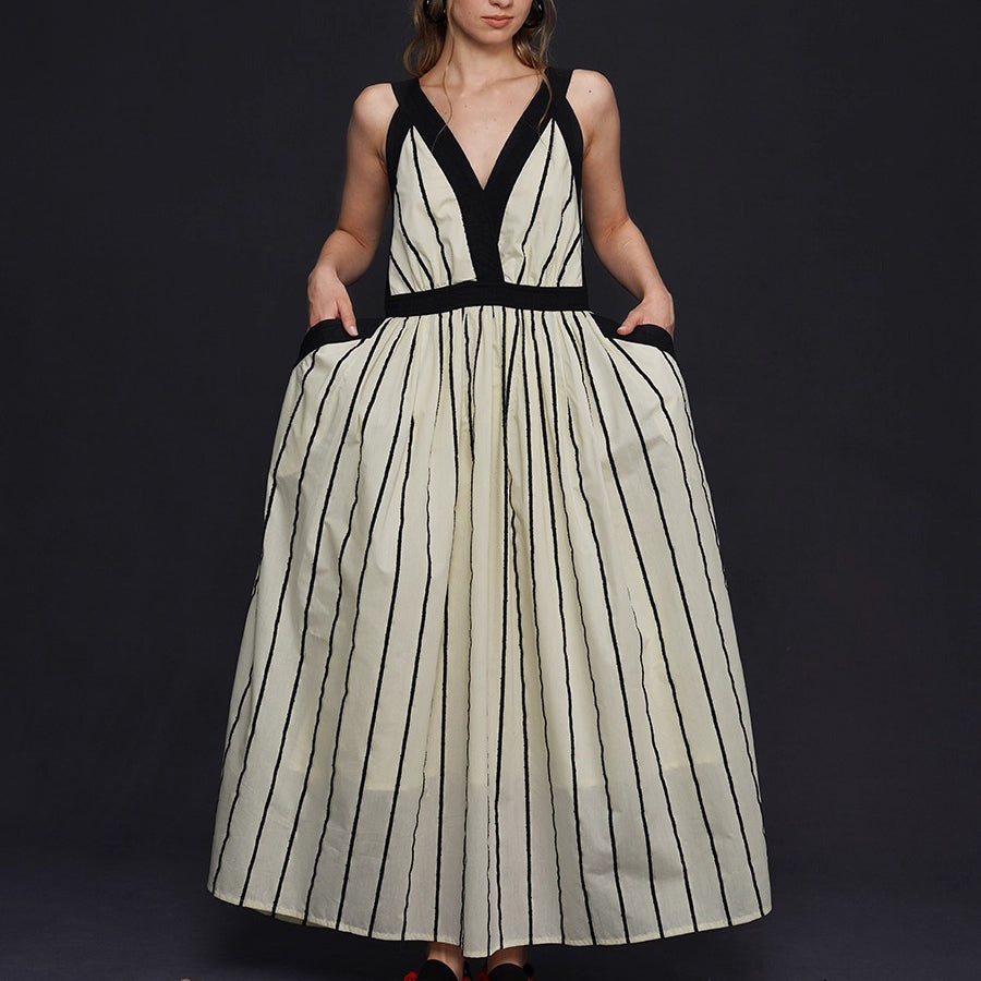 生成の縦縞ストライプワンピース
