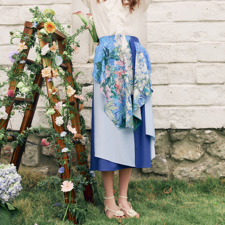 花咲く栗の枝のアシンメトリースカート