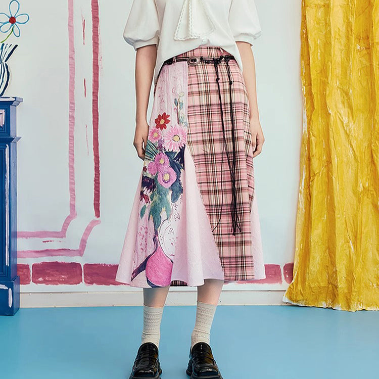 花瓶の花の格子柄スカート