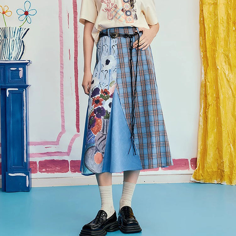 オダリスク、ブルーハーモニーの格子柄スカート