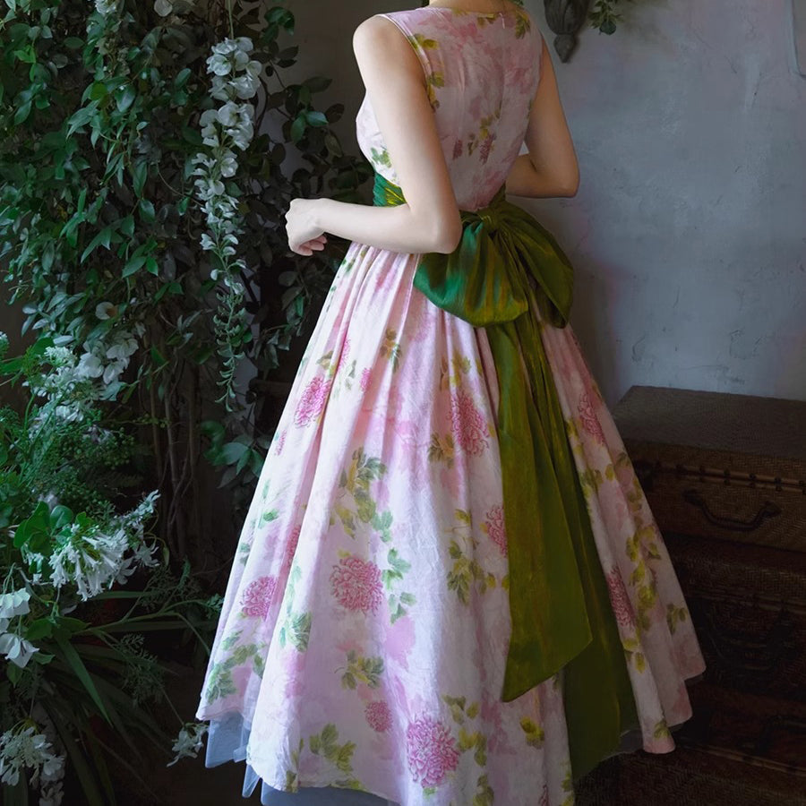 桃色の菊の花絵画ワンピース