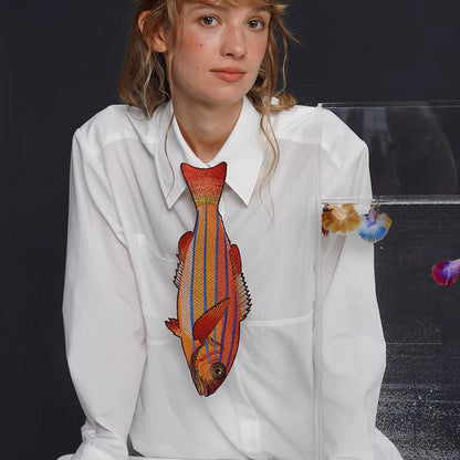 お魚の刺繍ネクタイ（オレンジ）