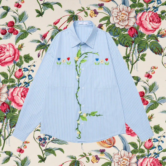 草花の刺繍ブラウス - Light Blue