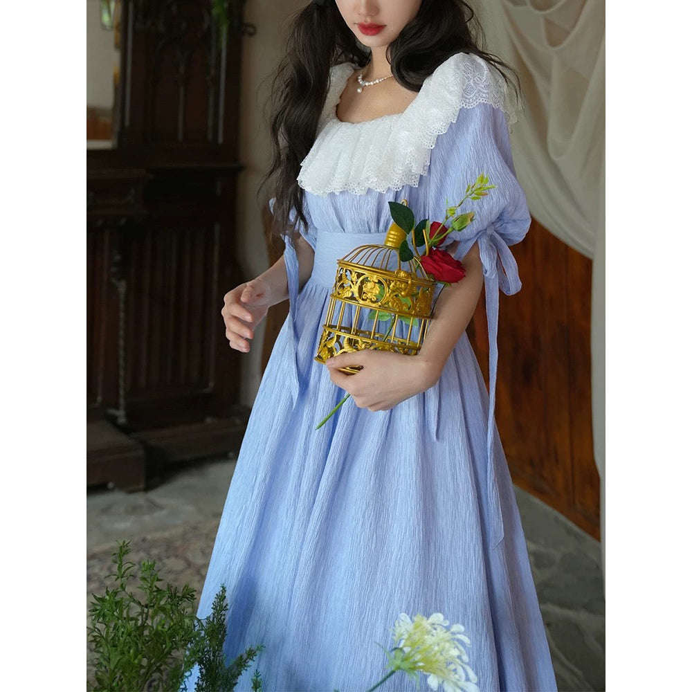 薄花色のお嬢様のロングワンピース