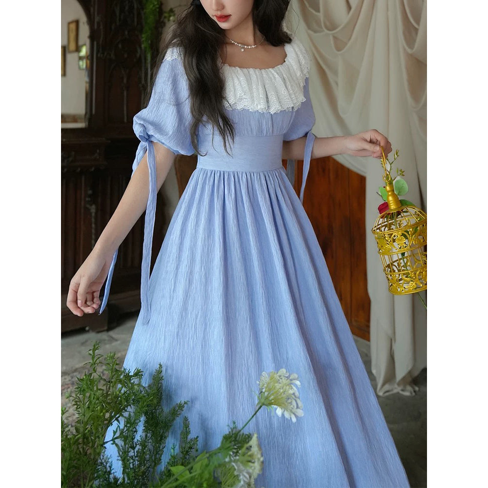 薄花色のお嬢様のロングワンピース