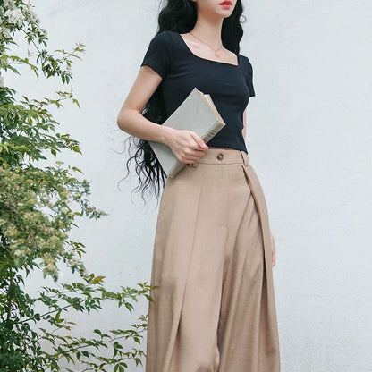 英国令嬢のフィットTシャツ