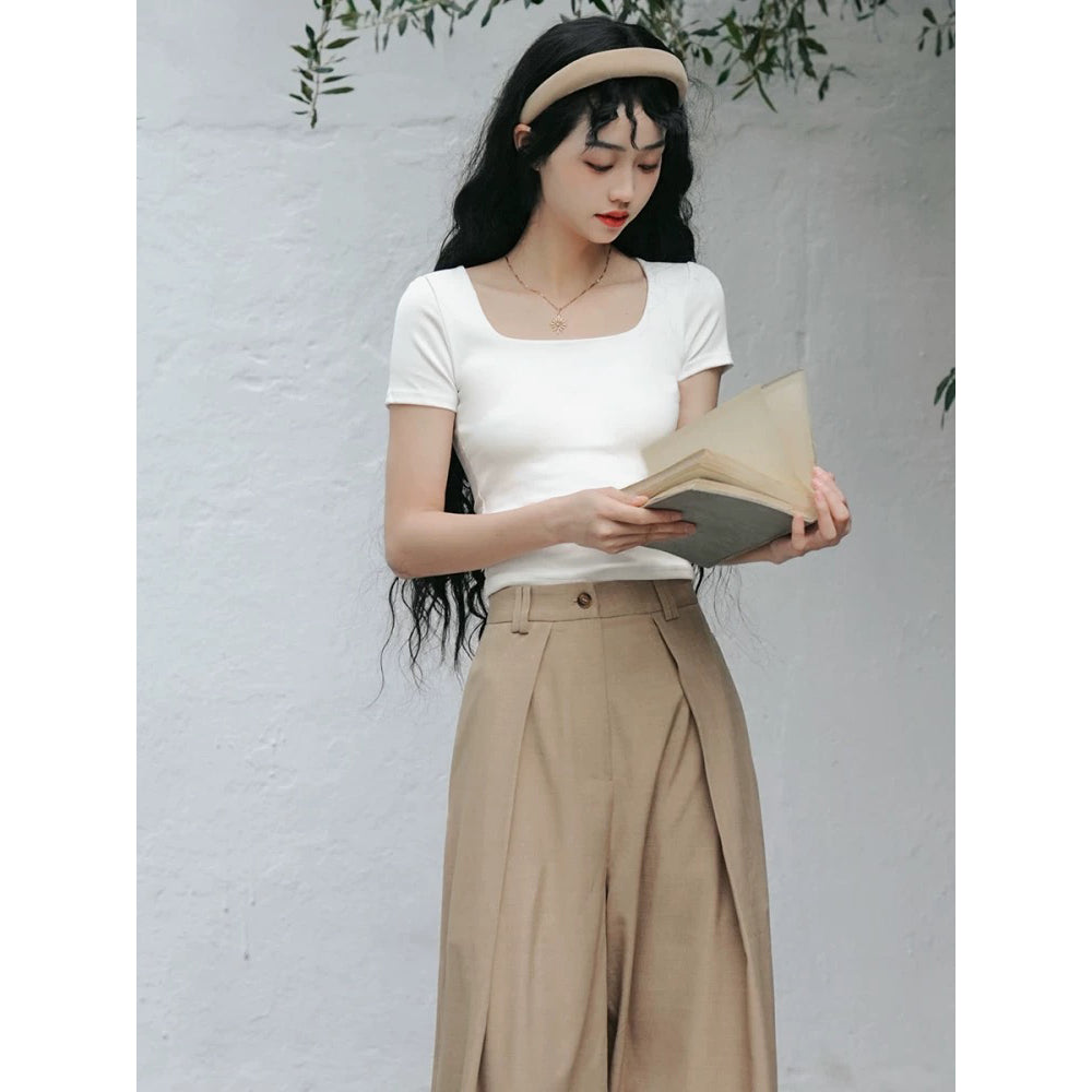 英国令嬢のフィットTシャツ