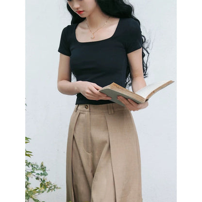 英国令嬢のフィットTシャツ