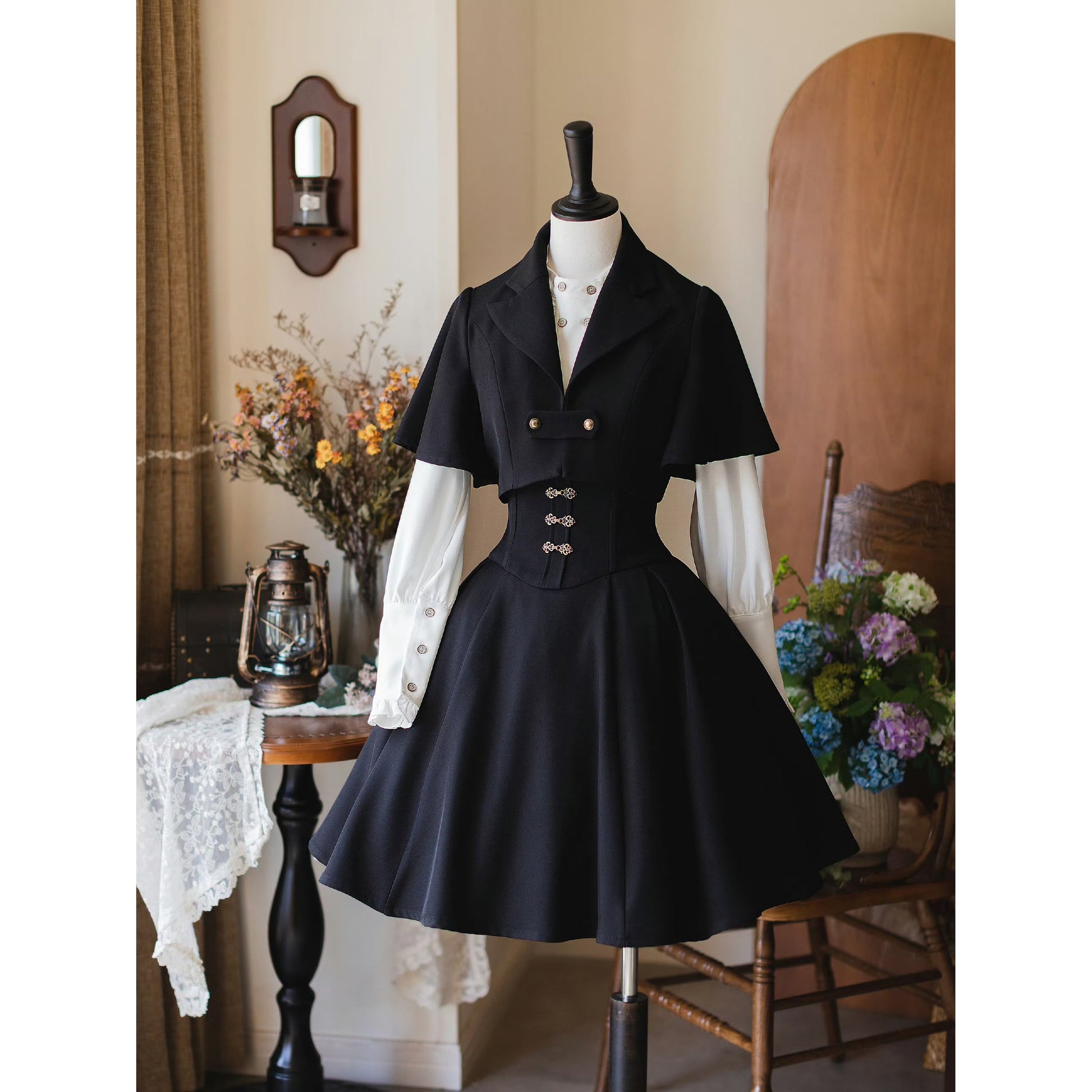 British Lady's Black Bolero Jacket – remulia