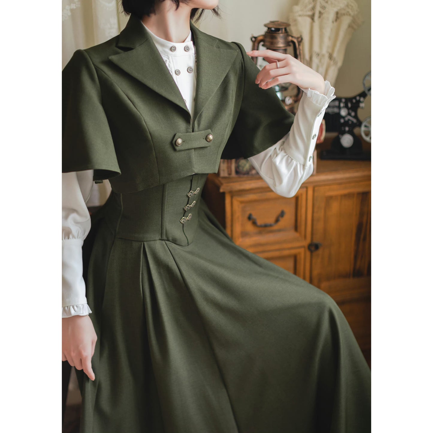 英国のお嬢様のボレロジャケット（モスグリーン）