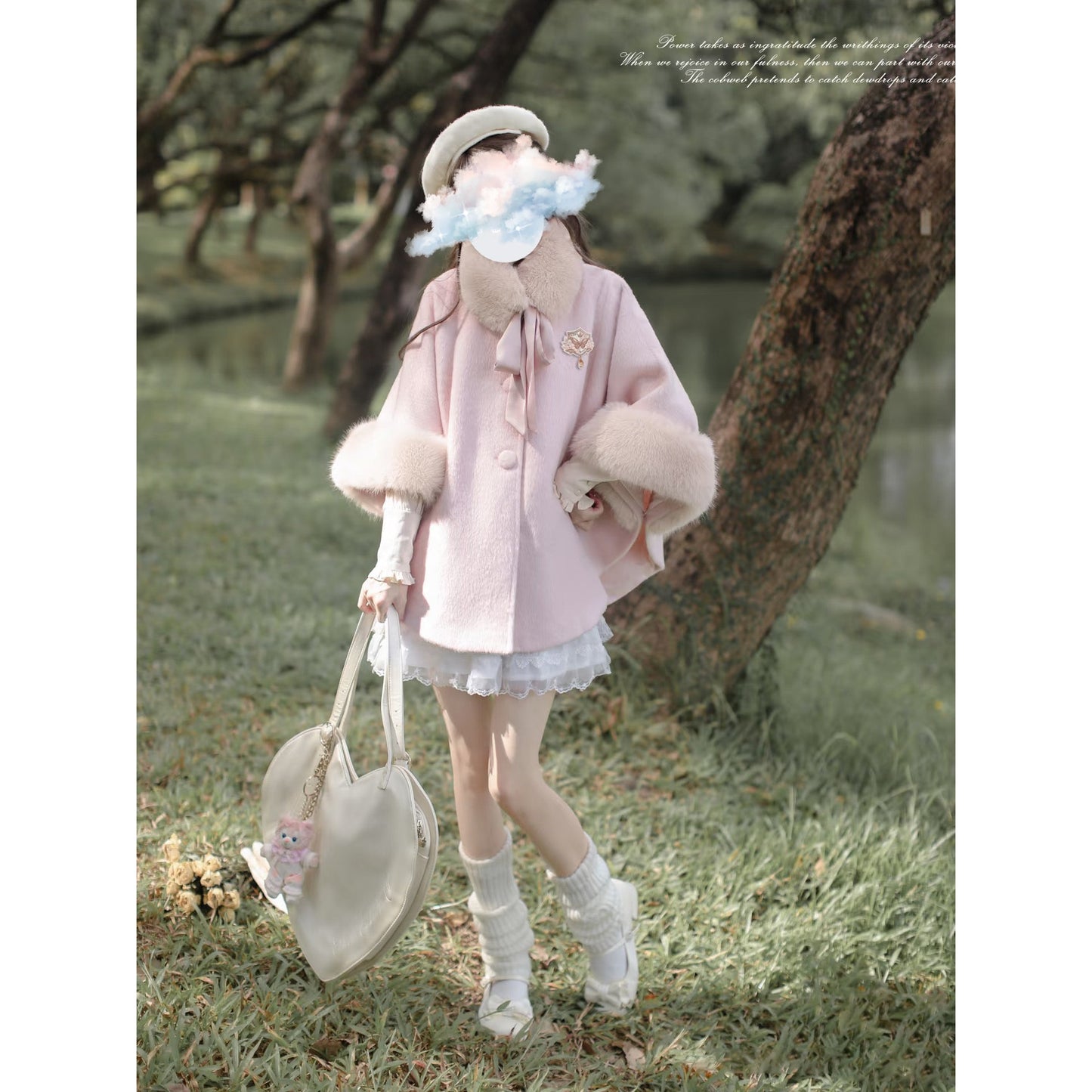 桜色のお嬢様のウールケープコート