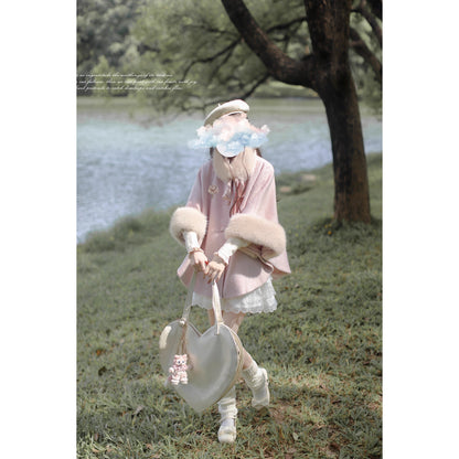 桜色のお嬢様のウールケープコート