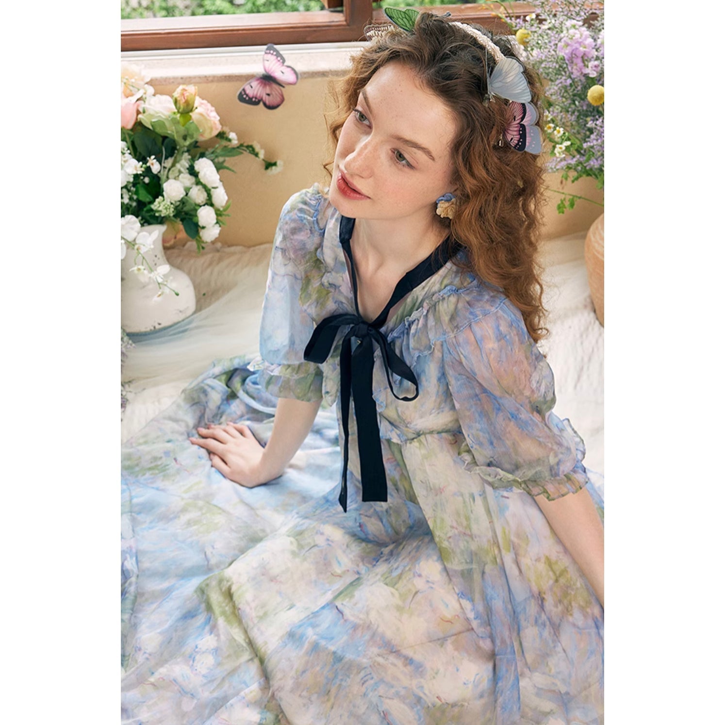 睡蓮の池の油彩画ヴィクトリアンワンピース ロリータ 睡蓮の池の油彩画ヴィクトリアンワンピース - Light Blue[2025年10月