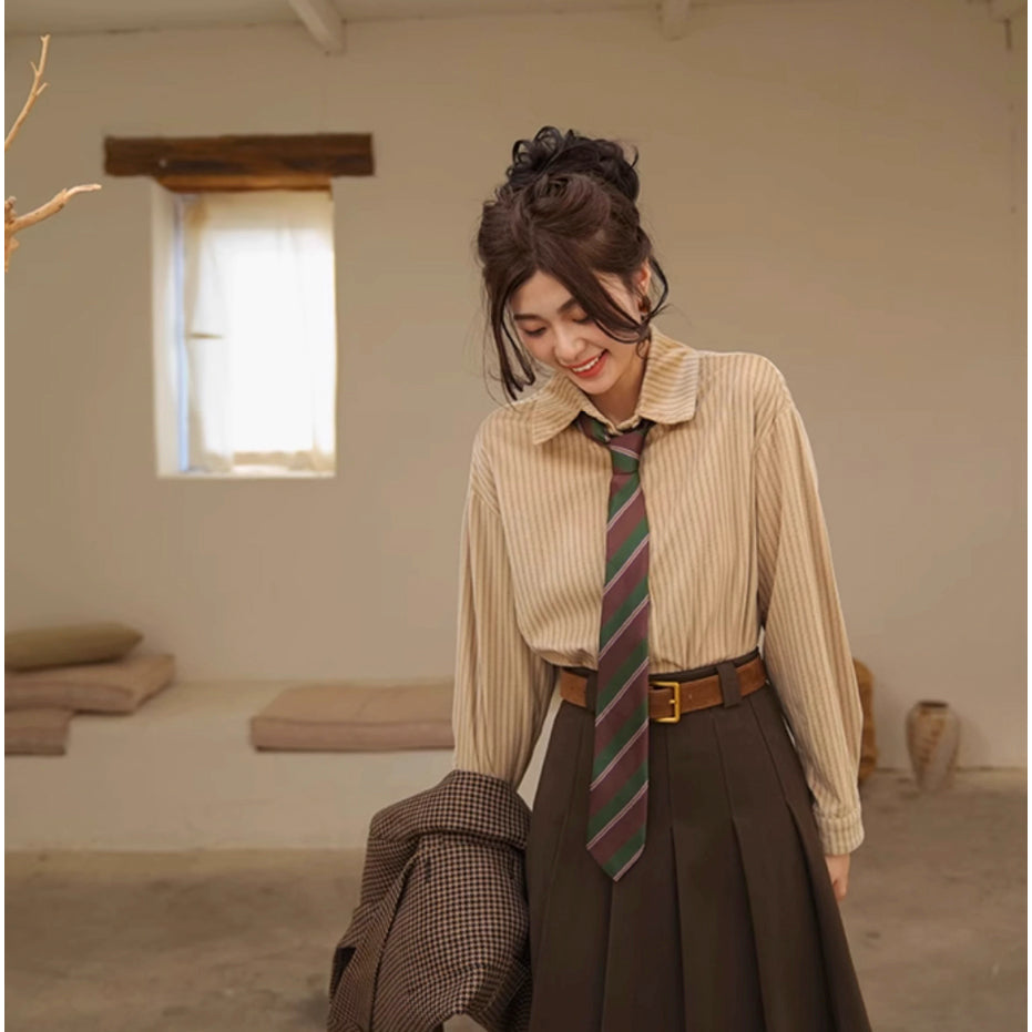 文学令嬢のストライプブラウス