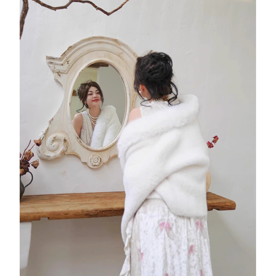 純白の王妃のファージャケット