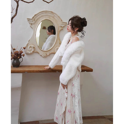 純白の王妃のファージャケット