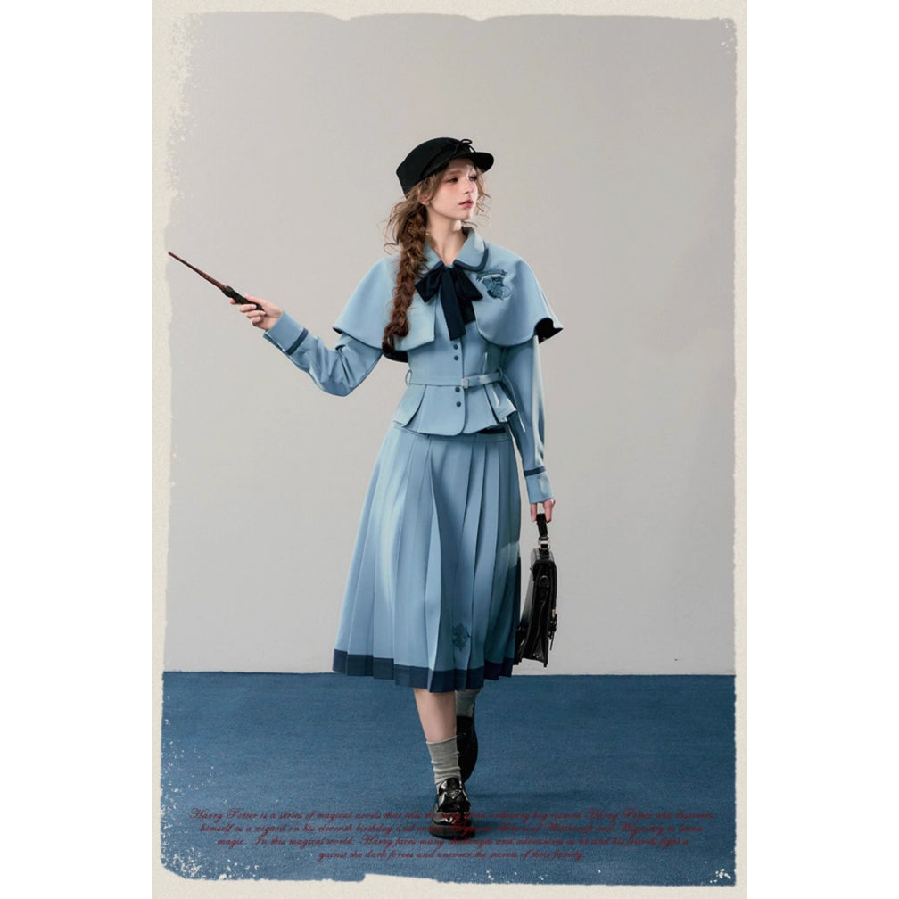魔法学校のケープジャケットとプリーツスカート