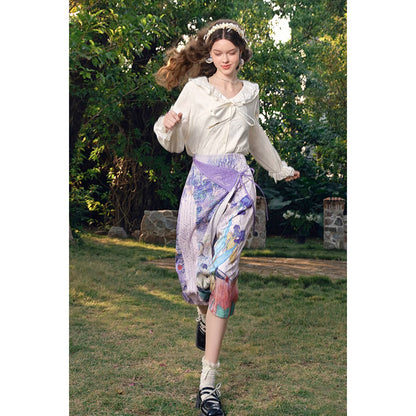 バラとアネモネのある日本の花瓶のスカート