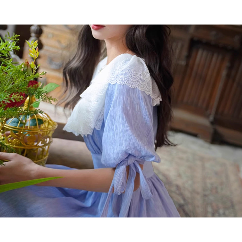 薄花色のお嬢様のロングワンピース