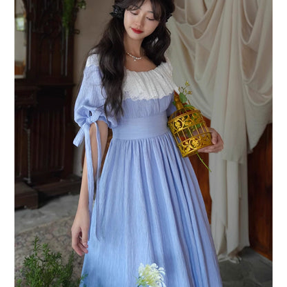 薄花色のお嬢様のロングワンピース