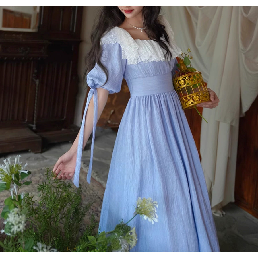 薄花色のお嬢様のロングワンピース