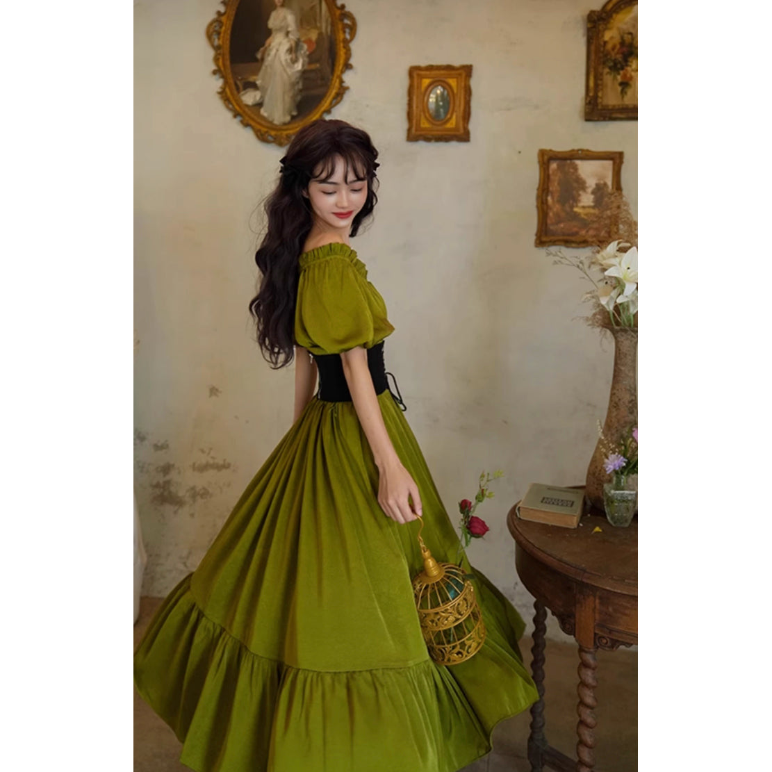 青白橡の貴婦人のレトロワンピース