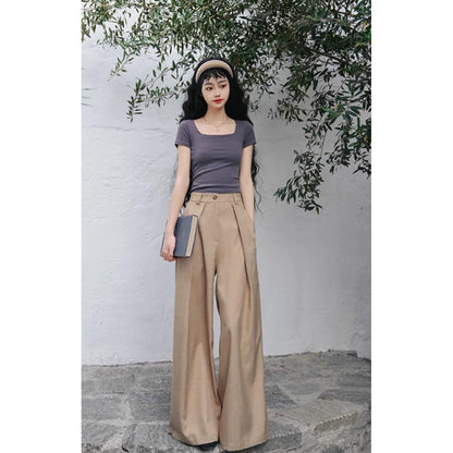 英国令嬢のフィットTシャツ