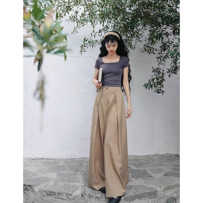 英国令嬢のフィットTシャツ