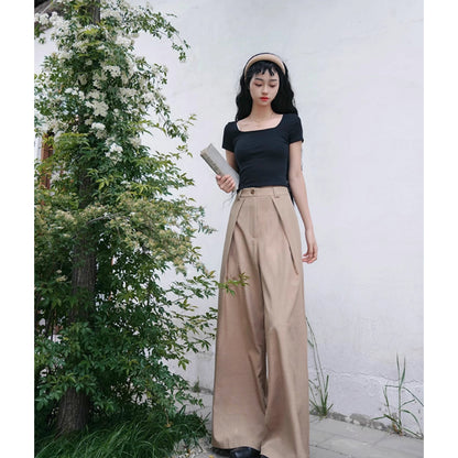 英国令嬢のフィットTシャツ