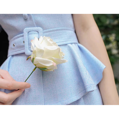 霧青の空色レトロトップスとスカート