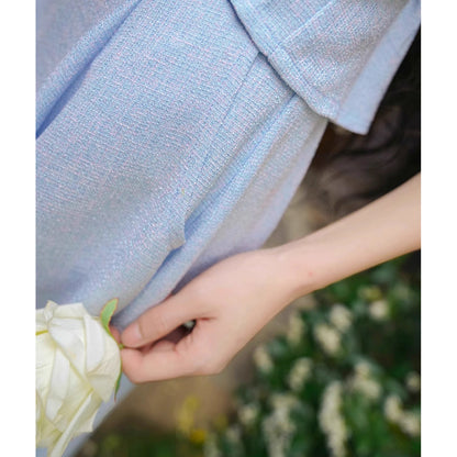 霧青の空色レトロトップスとスカート