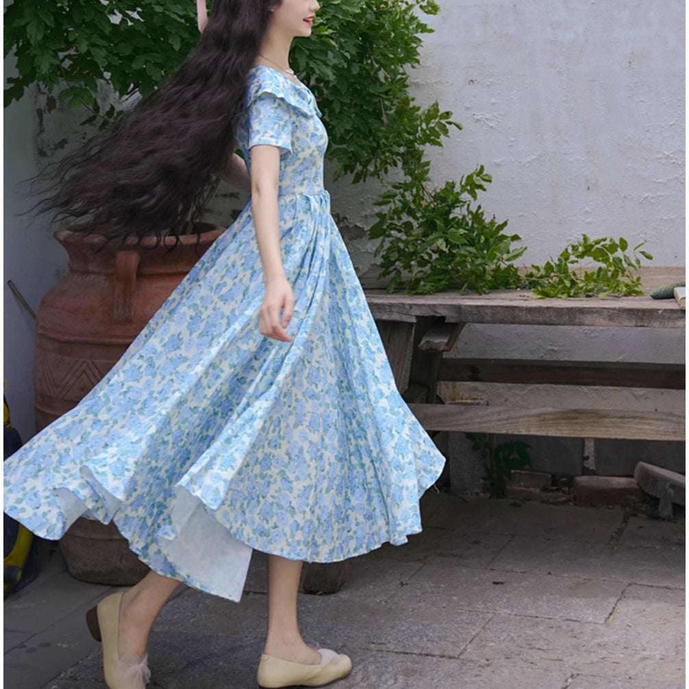 水縹の薔薇柄レトロワンピース