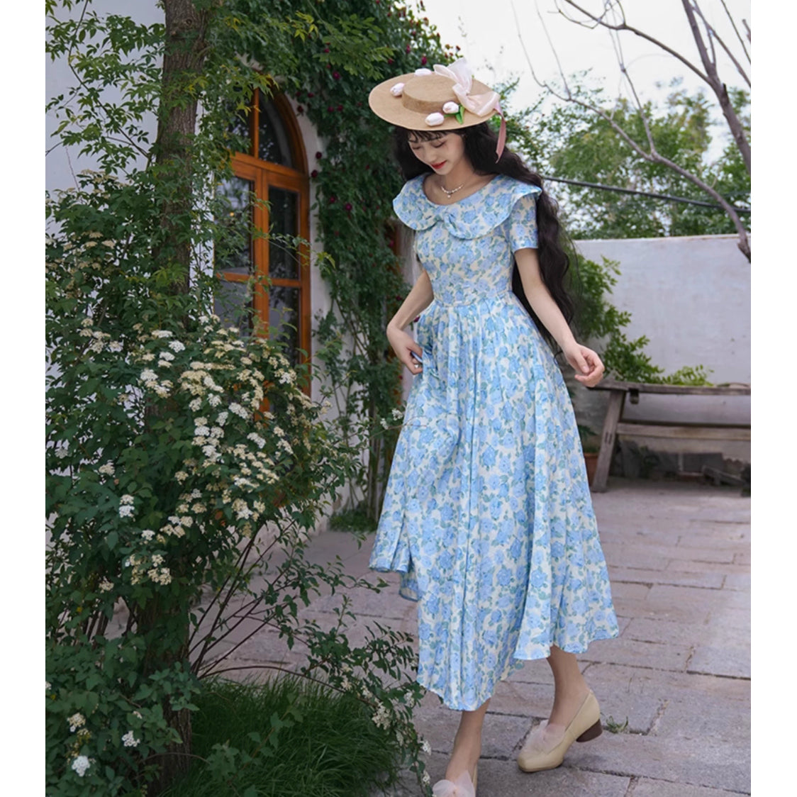 水縹の薔薇柄レトロワンピース